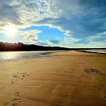 Gingerbread - Part Of The The Bay Village With Pool, Gym And Direct Access, Pub, Restaurant, Tennis And Meadows Walks * Filey