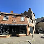 Ferienhaus Gingerbread - Part Of The The Bay Village With Pool, Gym And Direct Access, Pub, Restaurant, Tennis And Meadows Walks Filey
