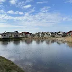 Gingerbread - Part Of The The Bay Village With Pool, Gym And Direct Access, Pub, Restaurant, Tennis And Meadows Walks Filey