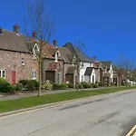 Gingerbread - Part Of The The Bay Village With Pool, Gym And Direct Access, Pub, Restaurant, Tennis And Meadows Walks Filey