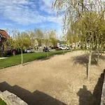 Gingerbread - Part Of The The Bay Village With Pool, Gym And Direct Access, Pub, Restaurant, Tennis And Meadows Walks Ferienhaus Filey