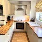 Gingerbread - Part Of The The Bay Village With Pool, Gym And Direct Access, Pub, Restaurant, Tennis And Meadows Walks Ferienhaus Filey
