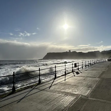 Gingerbread - Part Of The The Bay Village With Pool, Gym And Direct Access, Pub, Restaurant, Tennis And Meadows Walks Filey